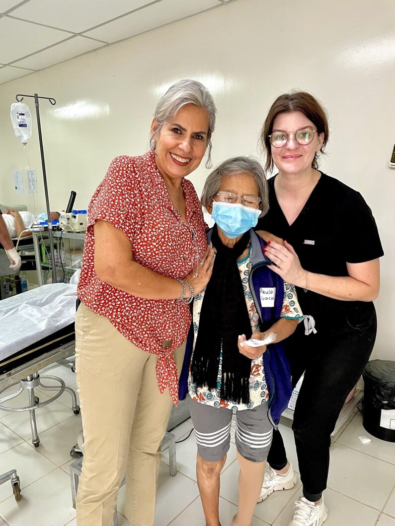 In Nicaragua helfen alle zusammen um den angereisten Patient:innen bestmöglich zu helfen